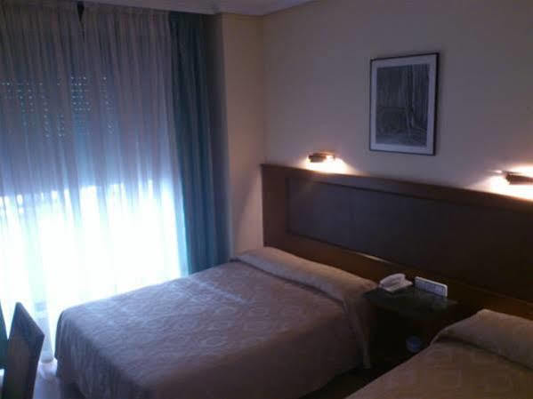 Hotel Cardinal Албасете Екстериор снимка